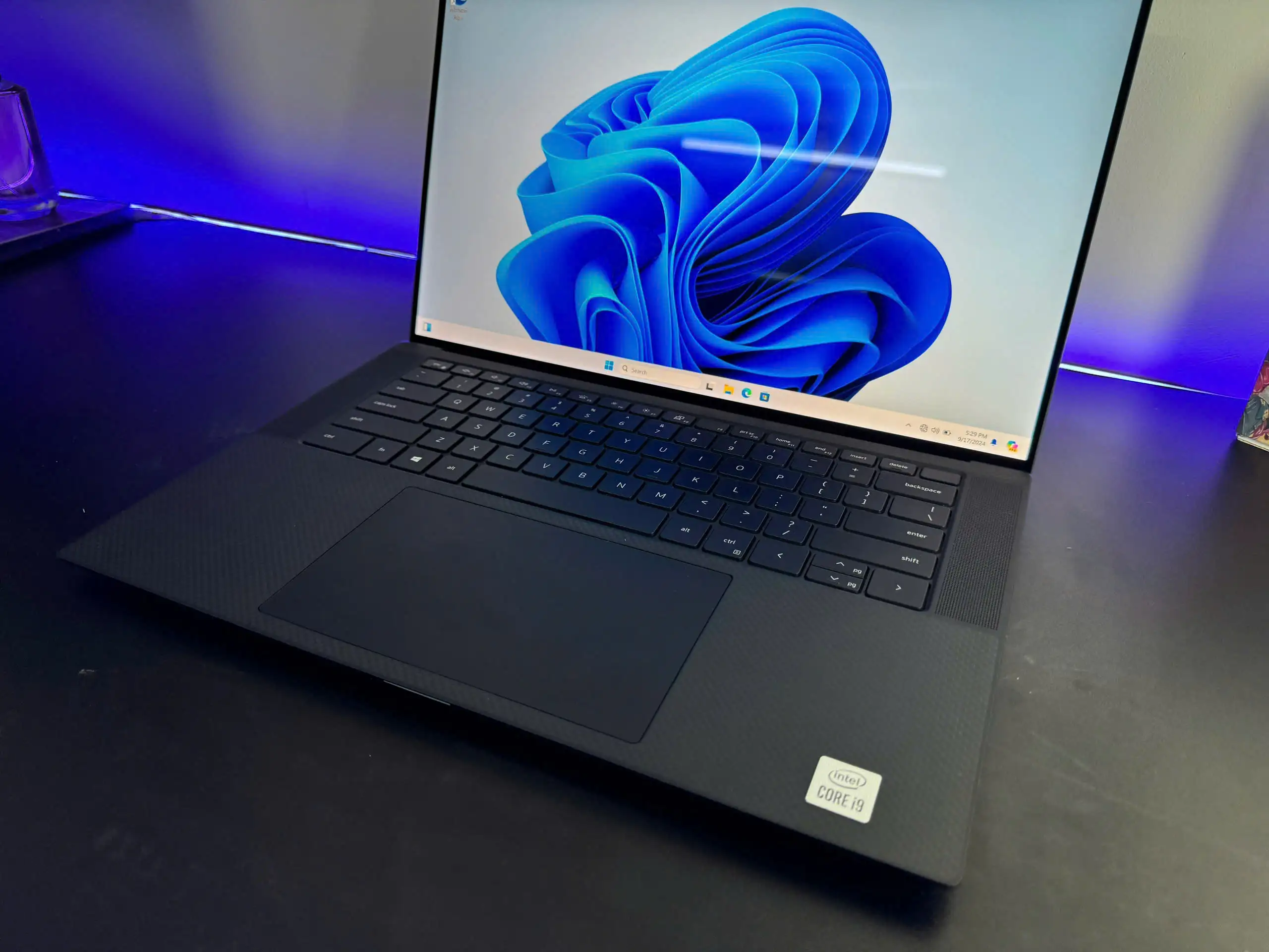 Dell Xps 9520_Like New