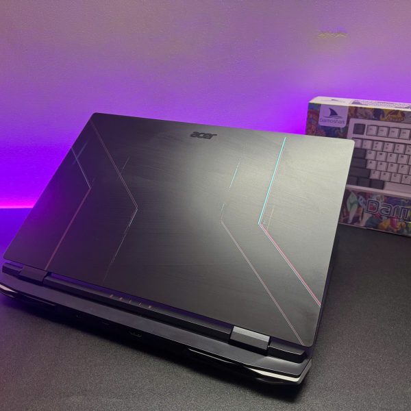 NITRO V15_NEW OUTLET_I5 13420H 4050 FHD 144HZ 8GB 512GB