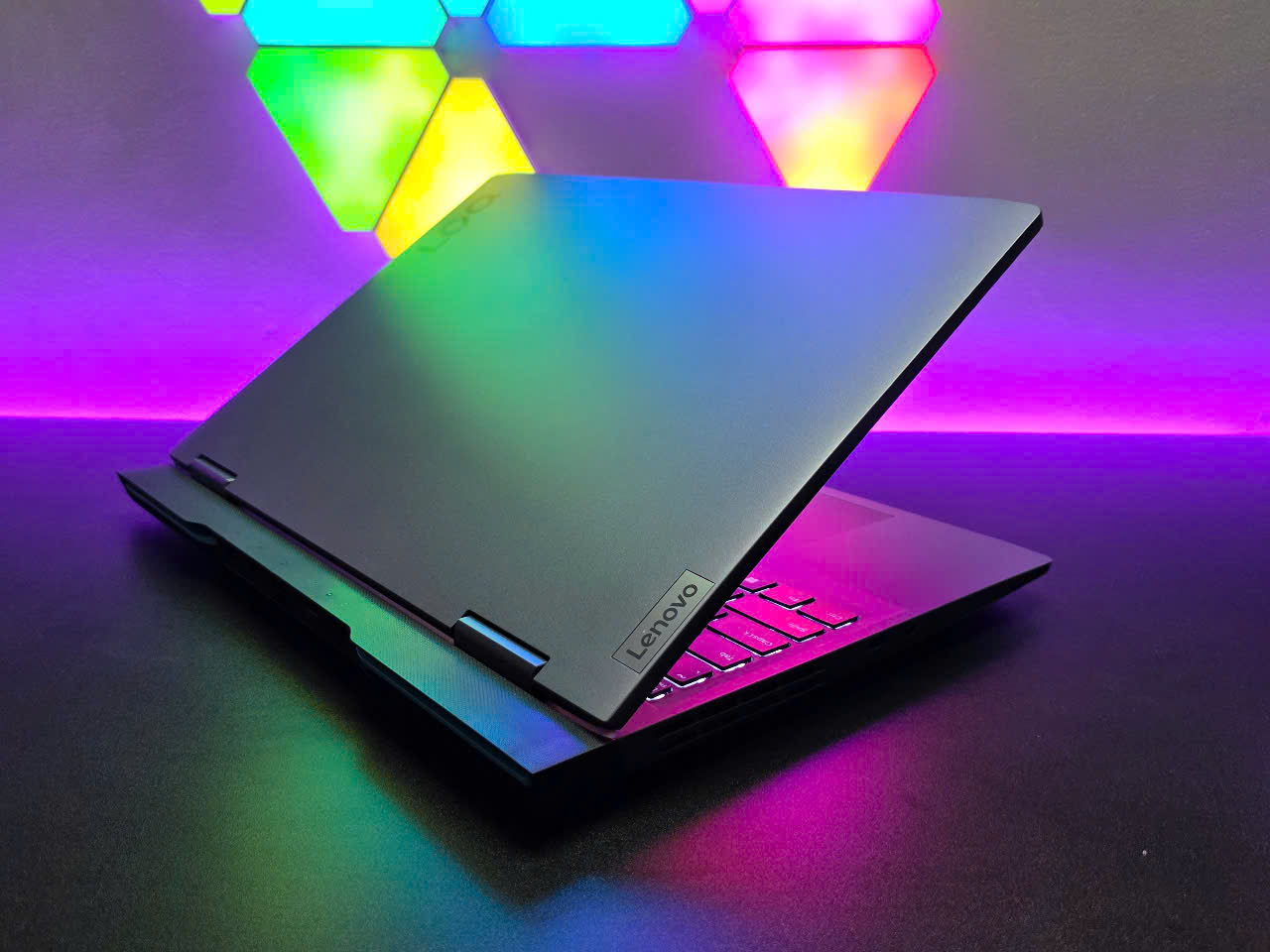 LOQ 2024_NEW SEAL_I5 12450HX 4050 FHD 144HZ 12GB 512GB