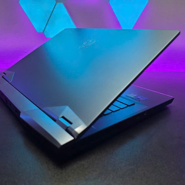 MSI BRAVO 15_LIKE NEW_R5 4600H RX5300M FHD 144HZ 16GB 512GB