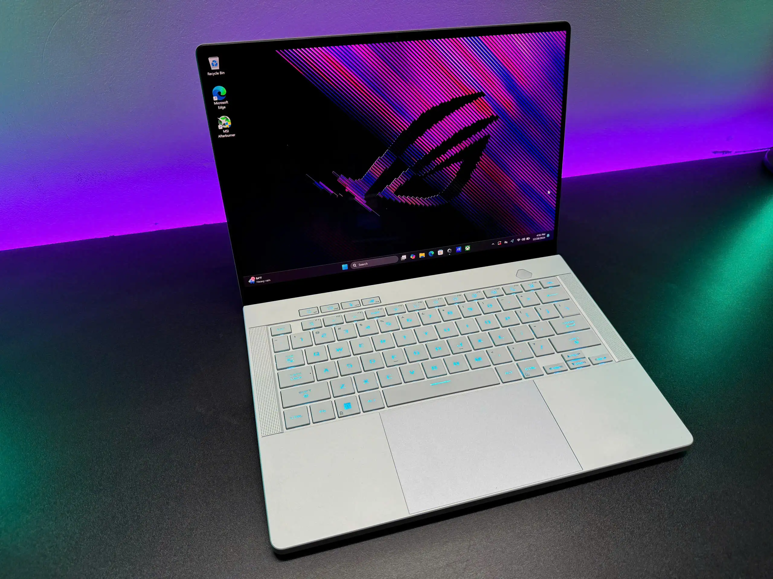 ZEPHYRUS G14 2024_LIKE NEW_R8 8945HS 4060 3K 120HZ 32GB 1TB (Sao chép)