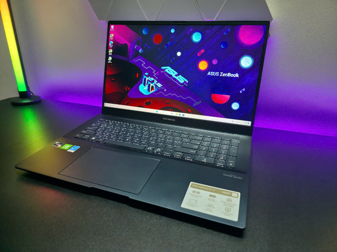 ZENBOOK PRO 17 2022_LIKE NEW_R7 6800H 3050 60HZ 16GB 512GB