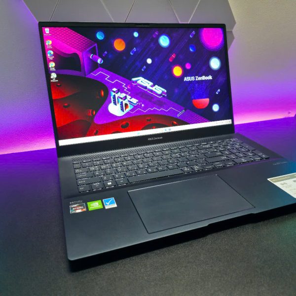 ZENBOOK PRO 17 2022_LIKE NEW_R7 6800H 3050 60HZ 16GB 512GB