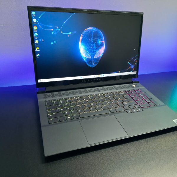 ALIENWARE M17R4_LIKE NEW_I7 10870H 3080_16GB 144HZ 32GB 512GB