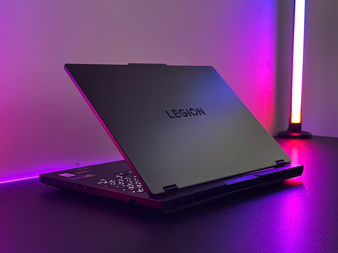 LEGION 5 Y7000P 2025_NEWFULL_I9 14900HX 5070 2K 240HZ 16GB 1TB